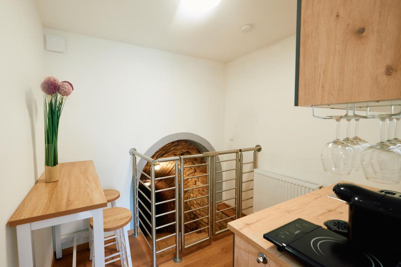 Apartment Fuer 2 Erwachsene Und 2 Kinder, Ausgestattet Mit Einem Weinkeller Und Einem Kleinen Hof - Self-Made Fruehstueck Inbegriffen Рец Екстериор снимка